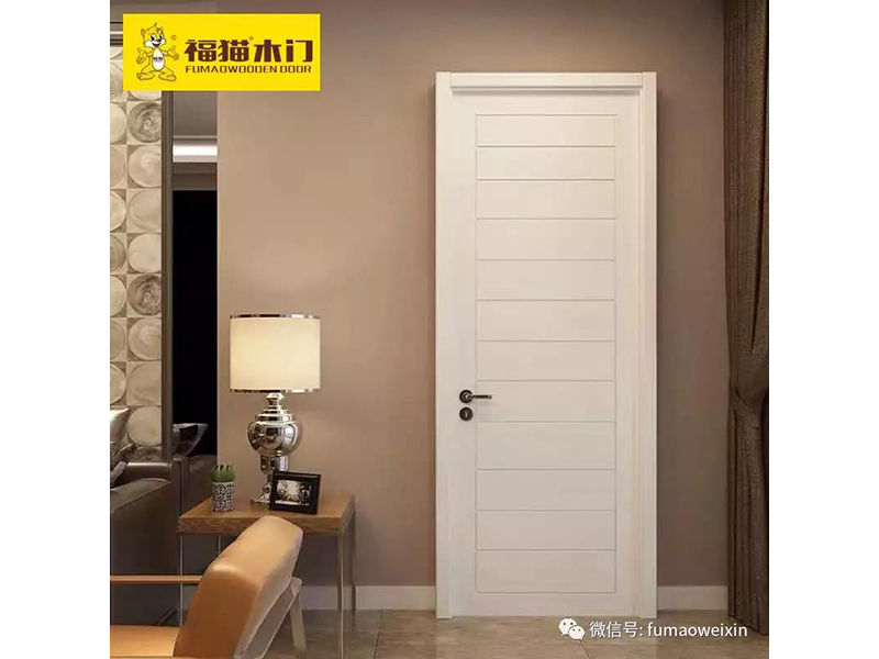 Fu cat wooden door
